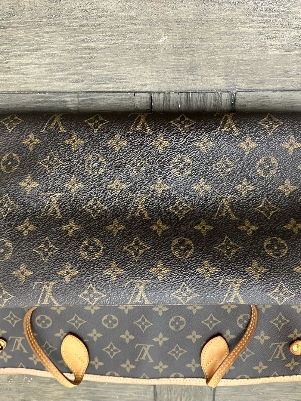 Louis Vuitton Neverfull Canvas Tote with Matching Pouch - Brown & Tan - Picture 8 of 15